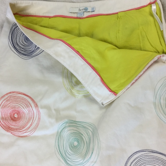 Boden Embroidered Swirls Pencil Skirt - Picture 7 of 8